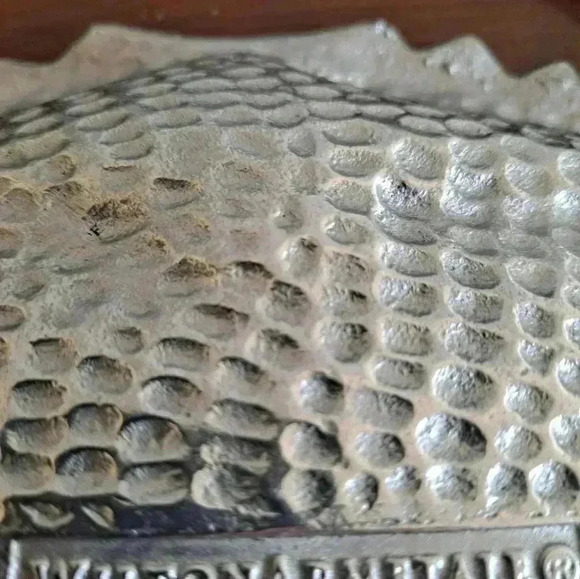 Wilton Armetale Giant Crab Dish - Picture 9 of 9